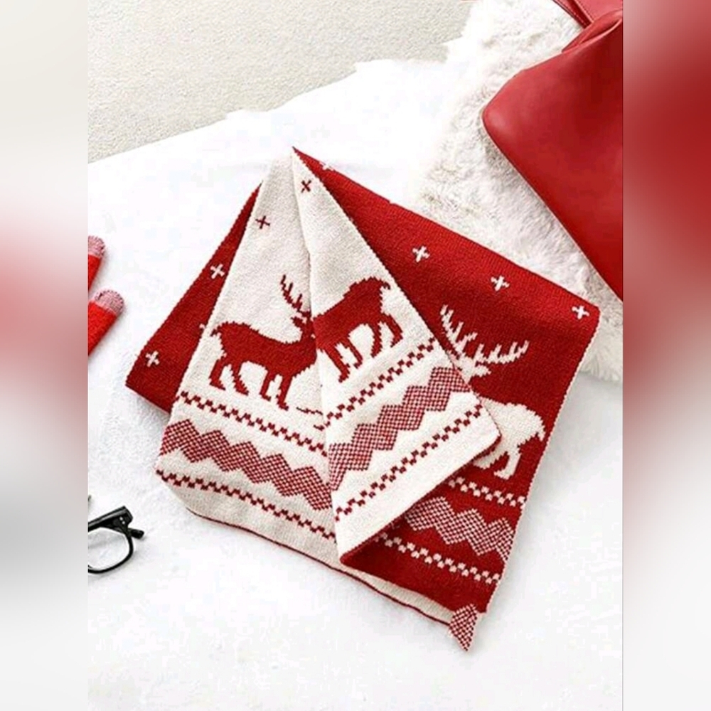 Reindeer Christmas scarf